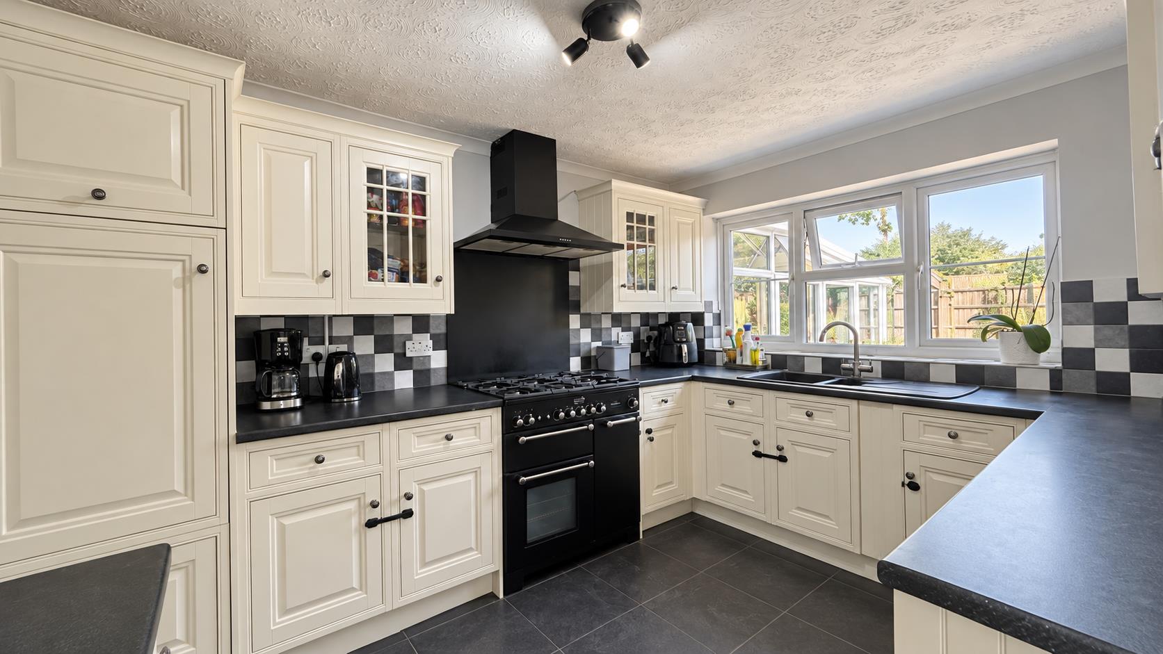 Kennington Close, Newport Pagnell